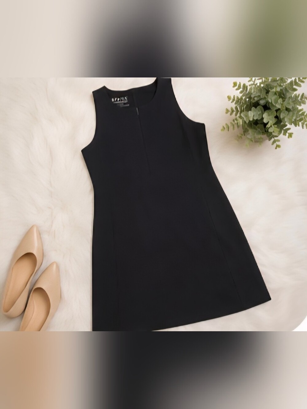 SPANX Get Moving Zip Front Easy Access Dress Black Size Large NWT Athletic Trave